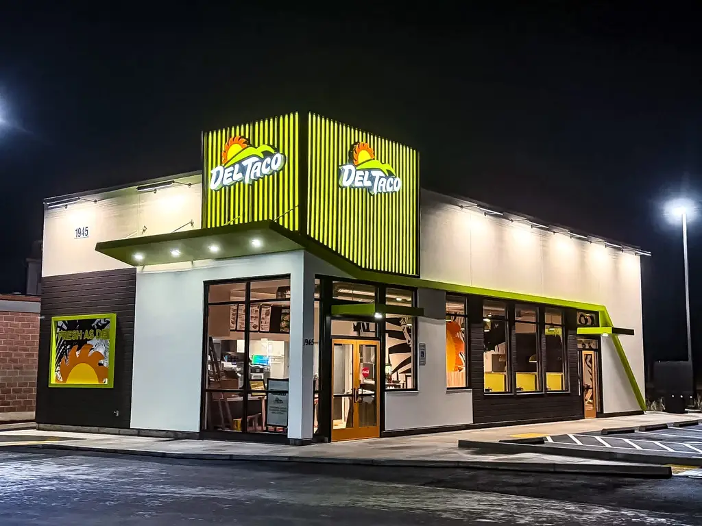 Del Taco: electronic message center (EMC) and channel letters at night