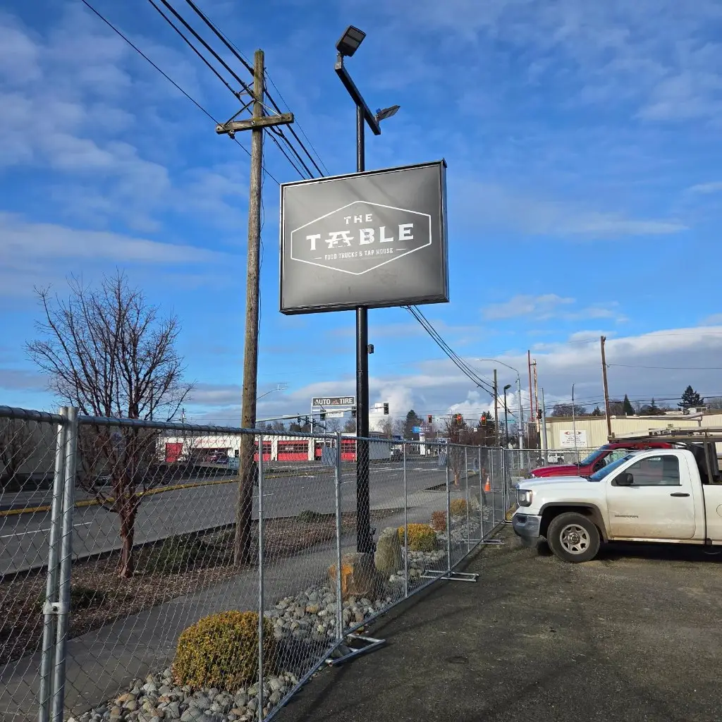 The Table pole sign: repaint, new LEDs and new faces